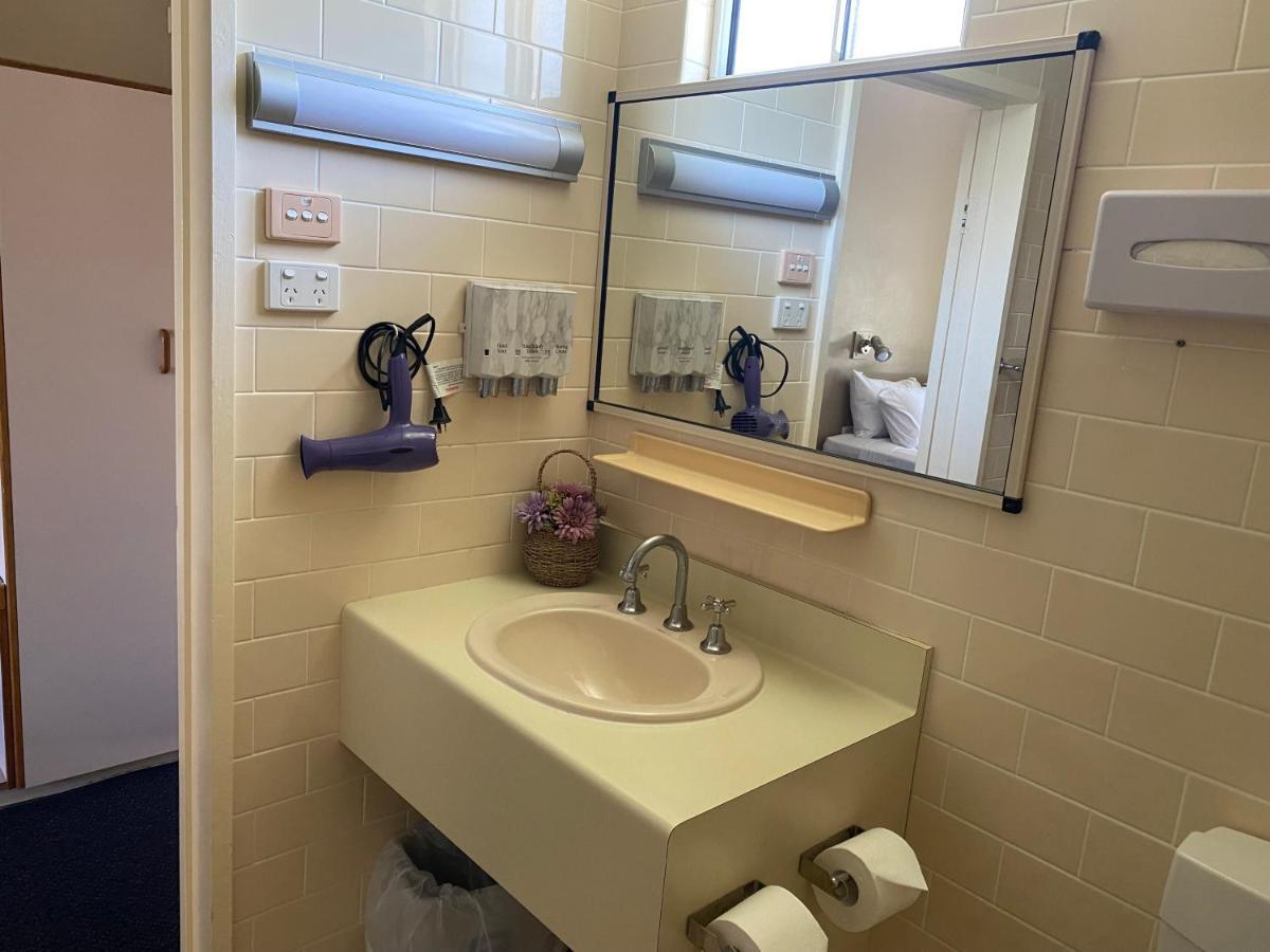 Mid City Motor Inn Mackay Eksteriør billede